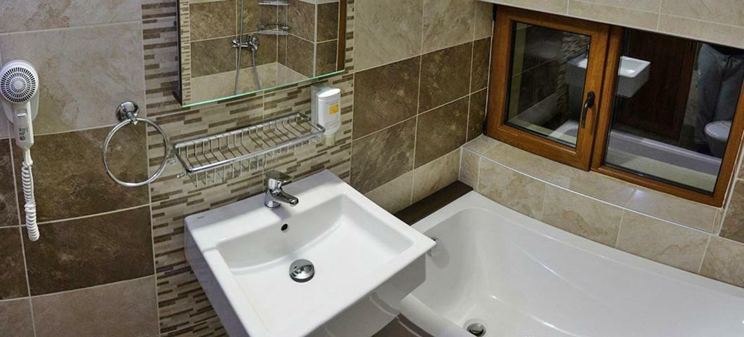 Family Hotel Balkanci Uzana Luaran gambar