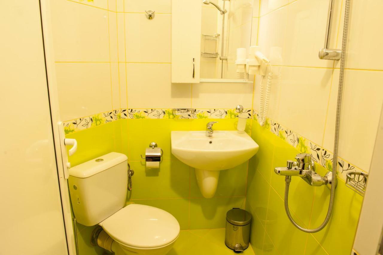 Family Hotel Balkanci Uzana Luaran gambar